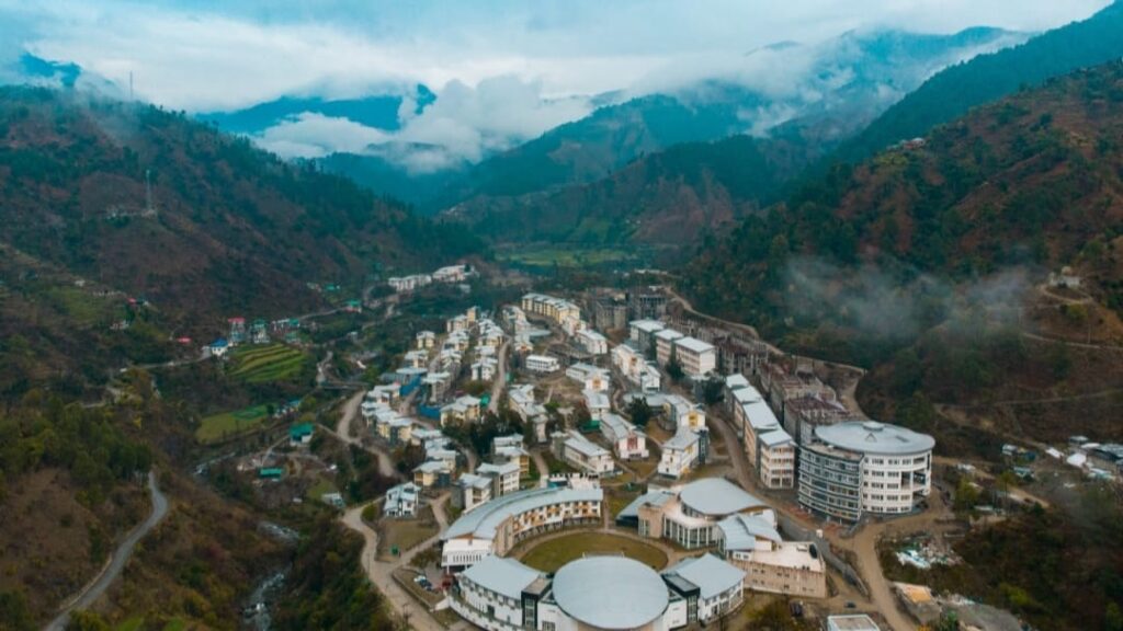 Lalit Sharma of Himachal Knowledge Science Society & Joginder Walia from All India Public Science Network condemn the unscientific statement of IIT Mandi Director Laxmidhar Behera HIMACHAL HEADLINES