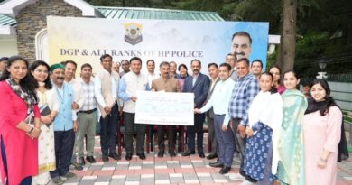 Horticulture Minister Jagat Singh Negi presents a cheque of Rs. 2.51 lakh towards Aapada Rahat Kosh HIMACHAL HEADLINES