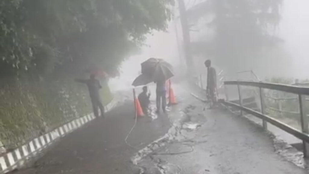 Rain fury likely to increase in the state: Himachal police kept on high alert Rain fury likely to increase in the state: Himachal police kept on high alert HIMACHAL HEADLINES
