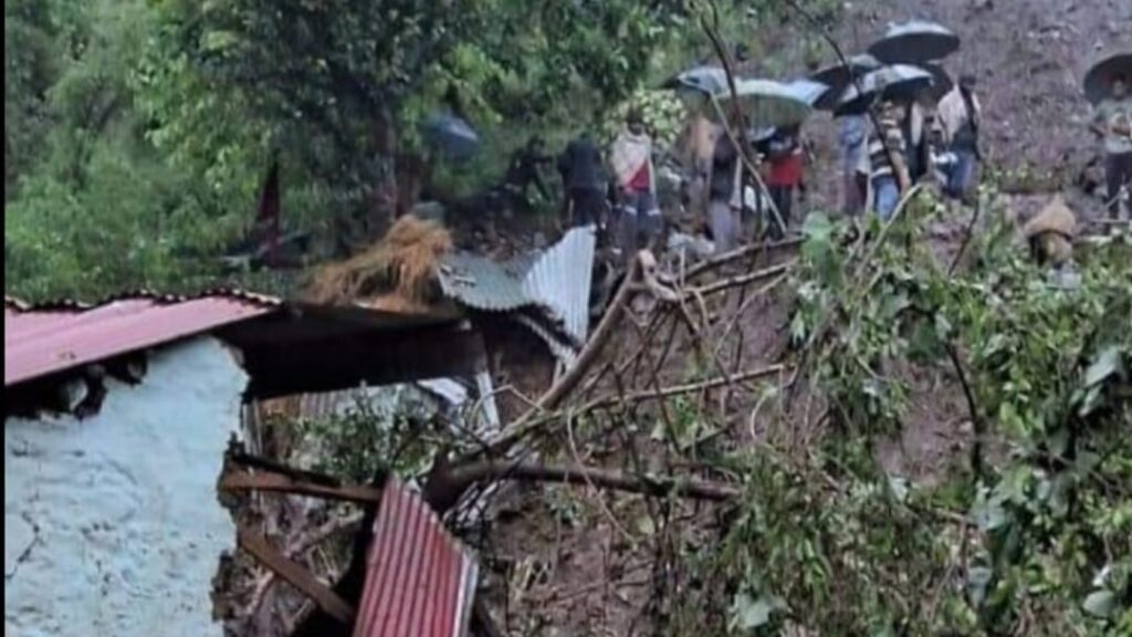 7 members of a family die in a landslide at Jadon village near Kandaghat, Solan HIMACHAL HEADLINES