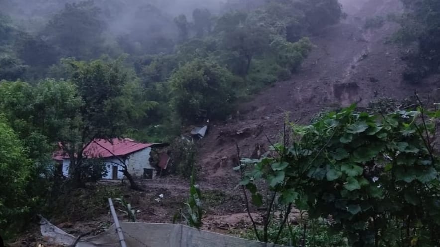 7 dead, 6 injured after cloudburst in Solan village HIMACHAL HEADLINES