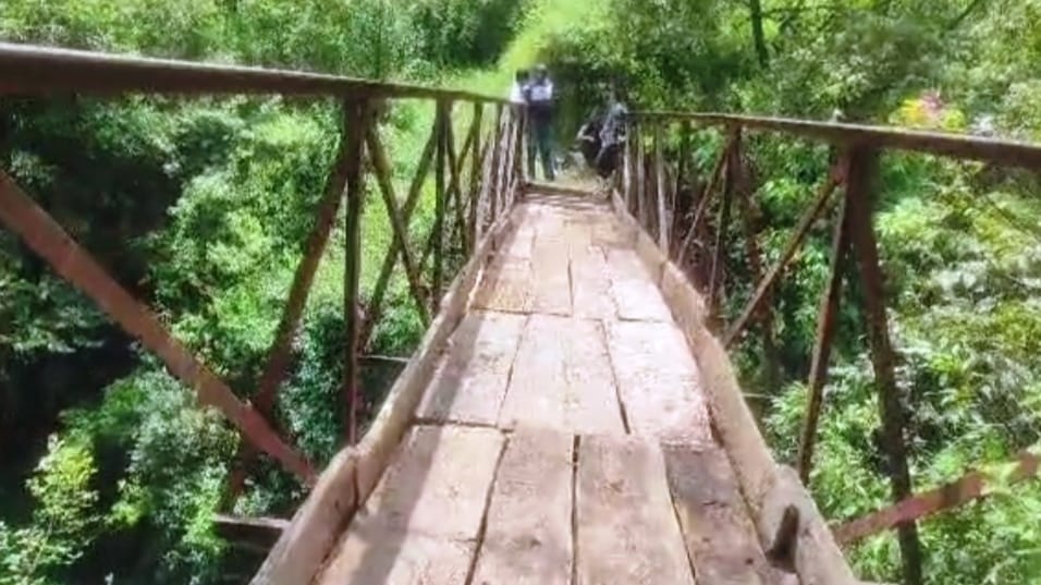 The people of Khadel set an example by repairing the bridge themselves HIMACHAL HEADLINES