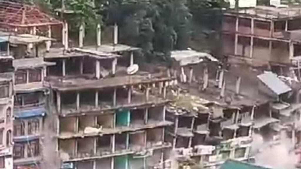 Eight houses grounded after major landslide in Anni  HIMACHAL HEADLINES