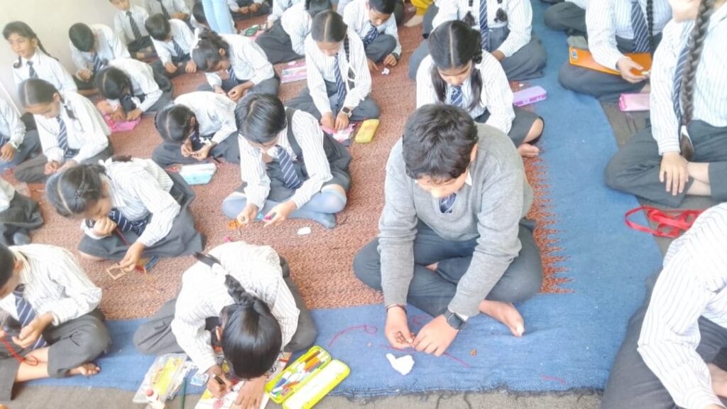 Pragati Sharma and Shoren got the top position in Rakhi making competition HIMACHAL HEADLINES