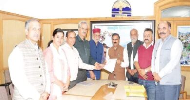 CPI(M) submits a memorandum on all-party meeting to Sukhu HIMACHAL HEADLINES