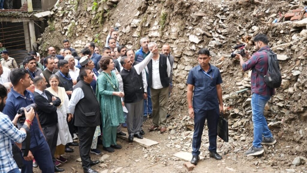 Congress will raise the issue of a relief package for Himachal during this special session in Parliament: Priyanka HIMACHAL HEADLINES