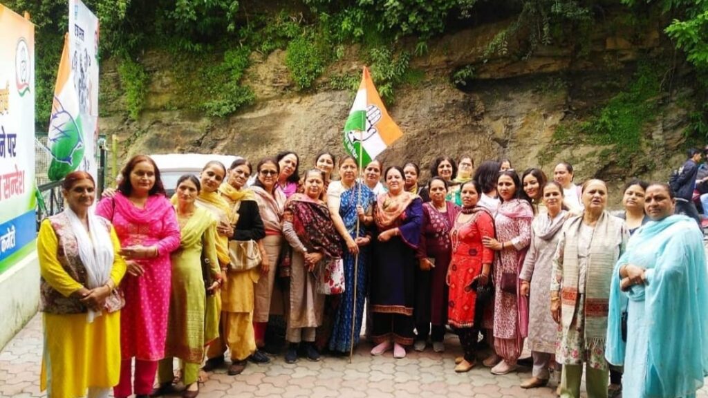 Mahila Congress in Himachal celebrated foundation day HIMACHAL HEADLINES