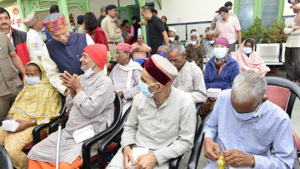 Governor visits Old Age Home at Basantpur, Launches 'Seva Pakhwada'  HIMACHAL HEADLINES