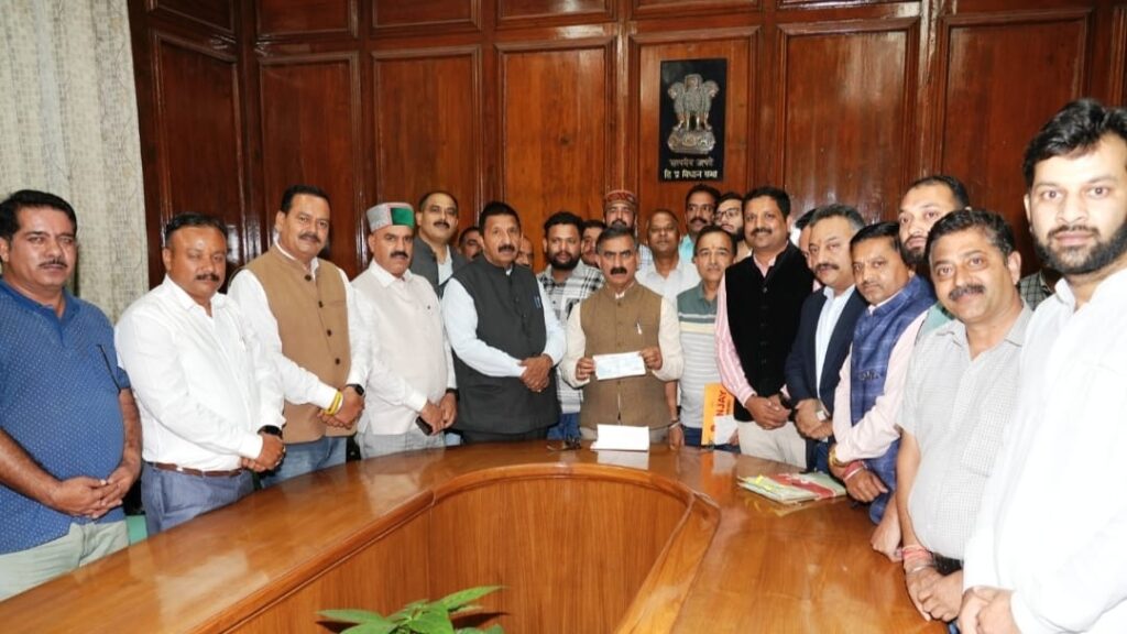 Deputy CM Mukesh Agnihotri presented cheques of 16.73 lakh towards Aapda Rahat Kosh Deputy CM Mukesh Agnihotri presented cheques of 16.73 lakh towards Aapda Rahat Kosh HIMACHAL HEADLINES
