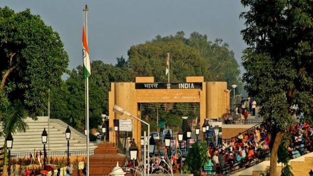 CM Sukhu witnessed the Beating Retreat Ceremony at the Attari-Wagah Border CM Sukhu witnessed the Beating Retreat Ceremony at the Attari-Wagah Border HIMACHAL HEADLINES