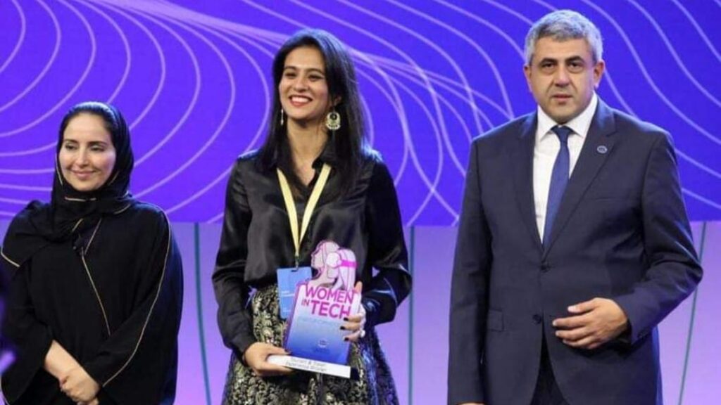 Kriti Chandel awarded by the United National World Tourism Organization HIMACHAL HEADLINES