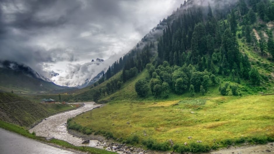 IMD predicts a warm October accompanied by dry weather IMD predicts a warm October accompanied by dry weather HIMACHAL HEADLINES