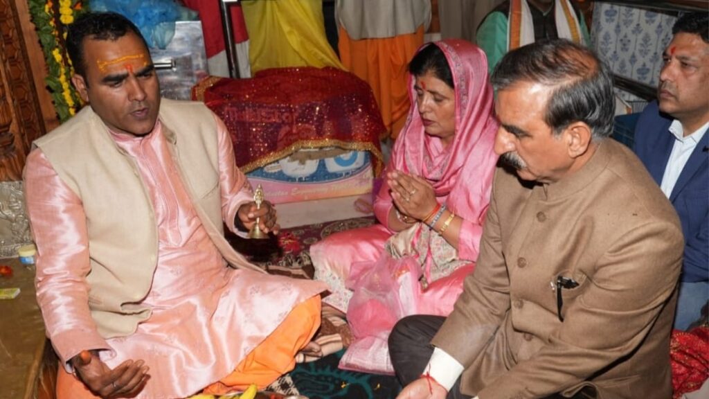 CM Sukhu & Wife Kamlesh pays obeisance at Tara Devi Temple on Shardiya Navratri CM Sukhu & Wife Kamlesh pays obeisance at Tara Devi Temple on Shardiya Navratri HIMACHAL HEADLINES