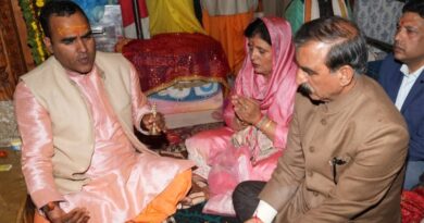CM Sukhu & Wife Kamlesh pays obeisance at Tara Devi Temple on Shardiya Navratri HIMACHAL HEADLINES
