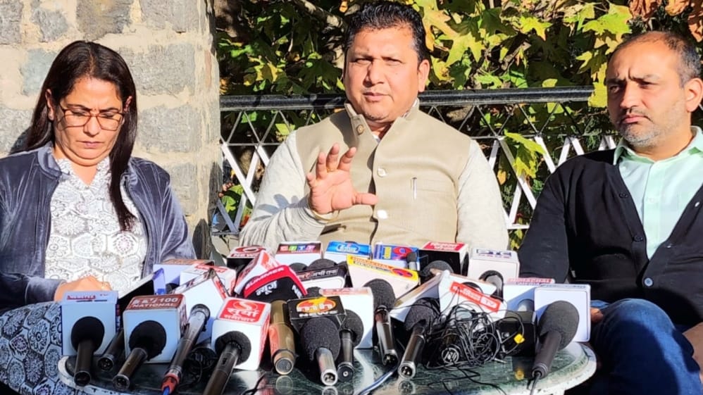If apples are sold in the markets of neighboring states, it will be a failure for the Congress government: Deshta HIMACHAL HEADLINES
