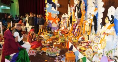 Governor Shukla pays obeisance at Kalibari temple HIMACHAL HEADLINES