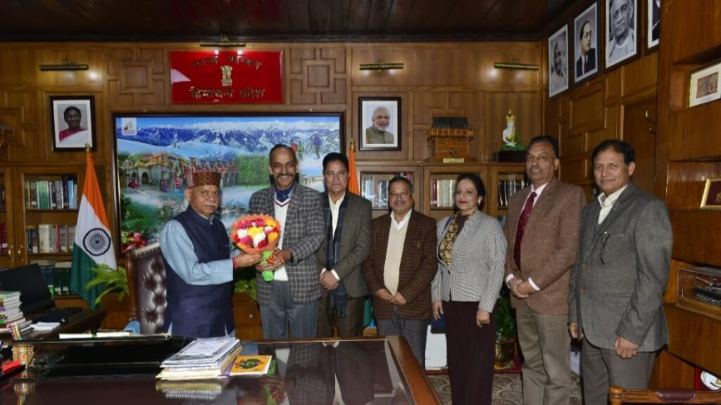 Rameshwar Singh Thakur met Governor Shukla and exchanged Diwali greetings Rameshwar Singh Thakur met Governor Shukla and exchanged Diwali greetings HIMACHAL HEADLINES