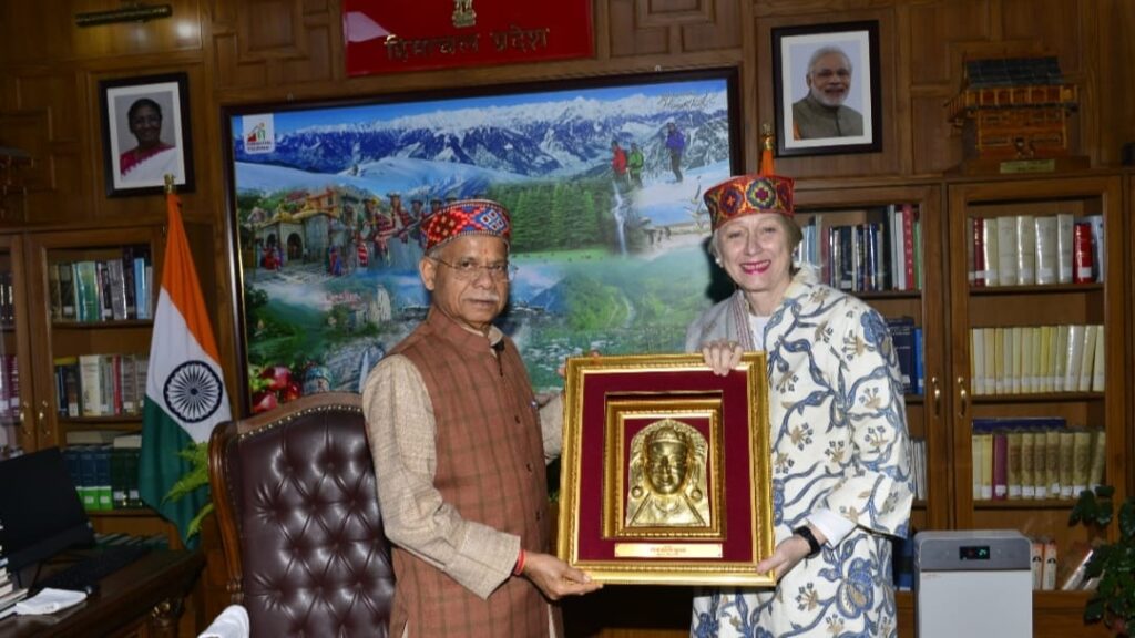 British Deputy High Commissioner Caroline Rowett calls on Himachal Governor HIMACHAL HEADLINES