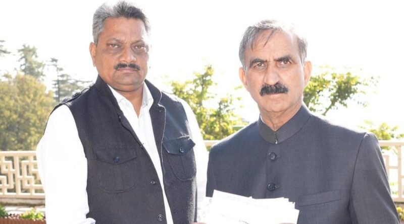 MLA Bhoranj contributes Rs. 2.04 lakh towards Relief Fund MLA Bhoranj contributes Rs. 2.04 lakh towards Relief Fund HIMACHAL HEADLINES