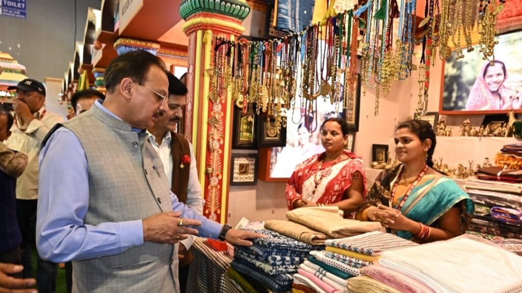 Harshwardhan Chauhan visits the India International Trade Fair Harshwardhan Chauhan visits the India International Trade Fair HIMACHAL HEADLINES