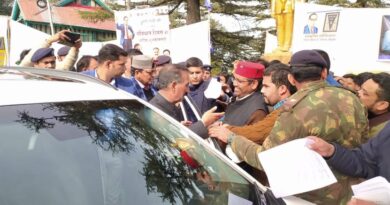 A delegation of Anganwadi and mid-day meal workers met CM Sukhu regarding their demands HIMACHAL HEADLINES