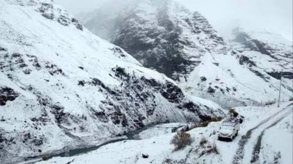 Higher reaches of Kinnaur witness light spells of snowfall Higher reaches of Kinnaur witness light spells of snowfall HIMACHAL HEADLINES