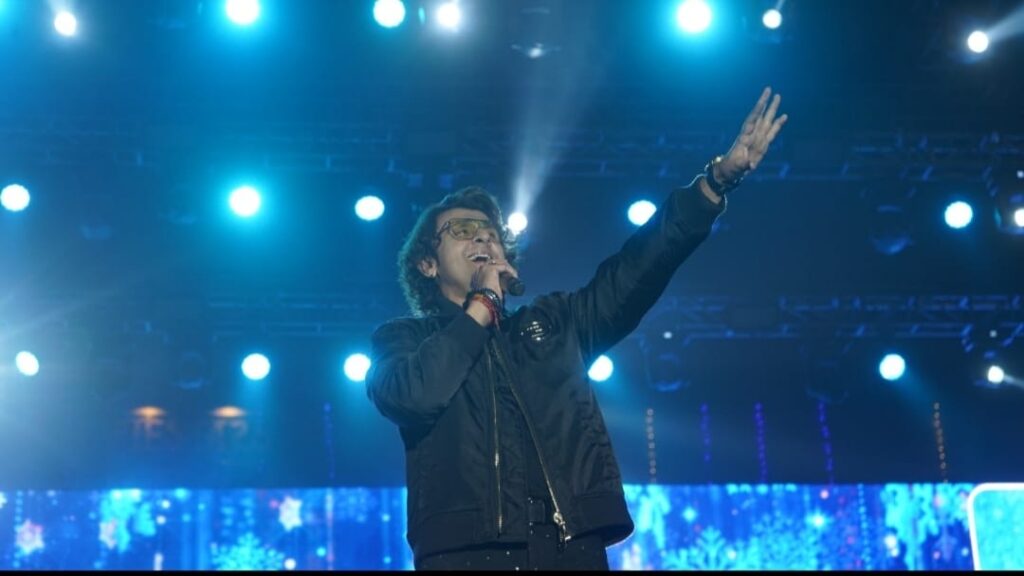 Zest-23 concludes with a live concert by singer Sonu Nigam Zest-23 concludes with a live concert by singer Sonu Nigam HIMACHAL HEADLINES
