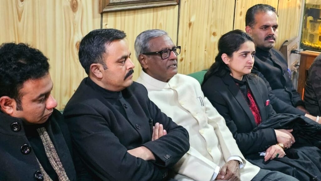 Himachal High Court deprived 6 CPS of enjoying the facilities of cabinet-rank ministers HIMACHAL HEADLINES