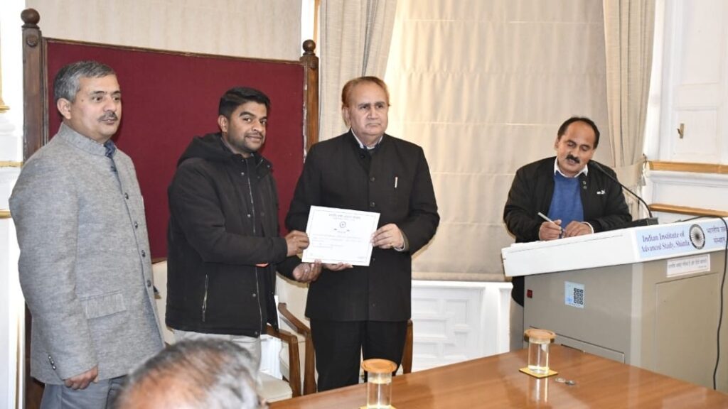Nageshwar Rao, Director IIAS presented awards to the winners of the Hindi competitions organized last year  HIMACHAL HEADLINES