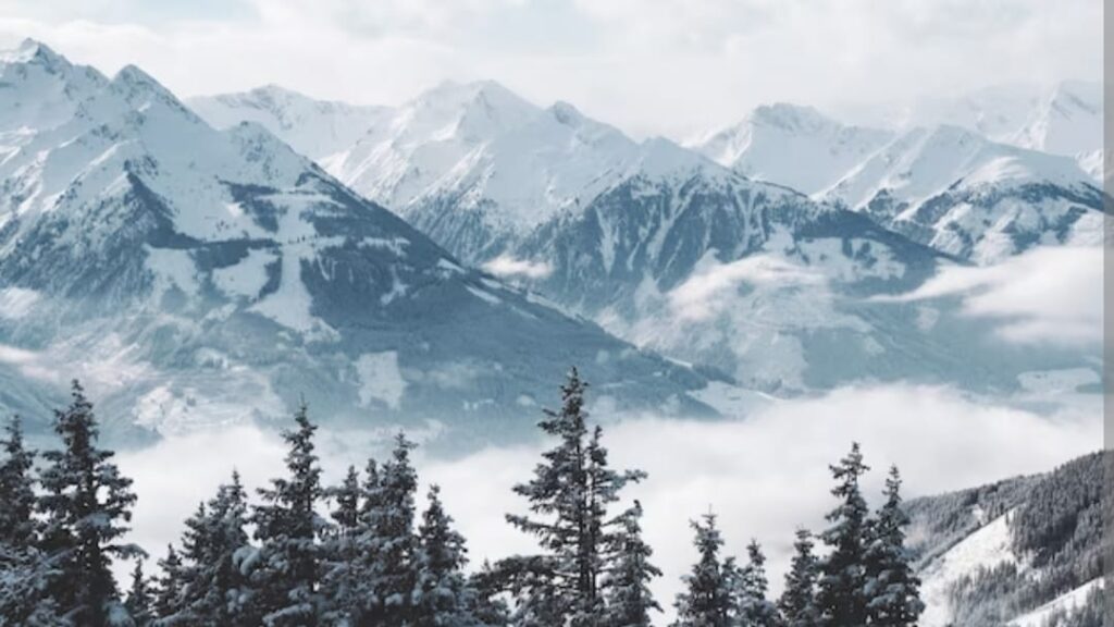 Climate Anomalies in Himachal Pradesh During 2023: A Year of Unprecedented Weather Extremes Climate Anomalies in Himachal Pradesh During 2023: A Year of Unprecedented Weather Extremes HIMACHAL HEADLINES