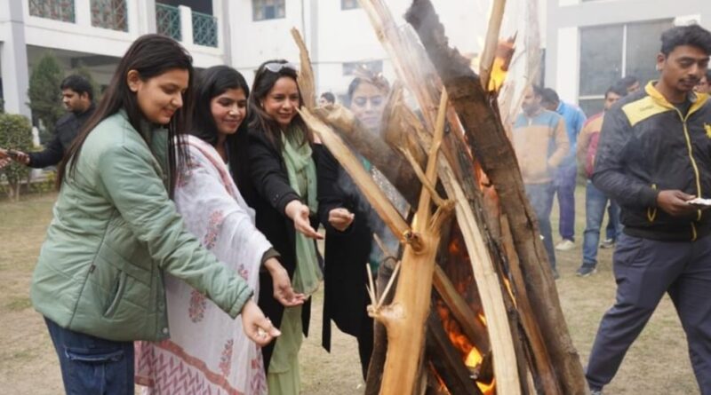 Lohri festival celebrated with enthusiasm and tradition in Lingayas Vidyapeeth HIMACHAL HEADLINES