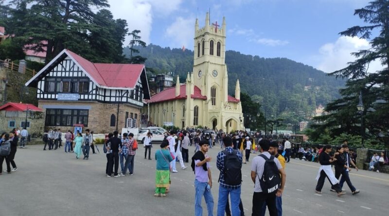 Tourists flock to Himachal's mountains to escape scorching heat of plains HIMACHAL HEADLINES