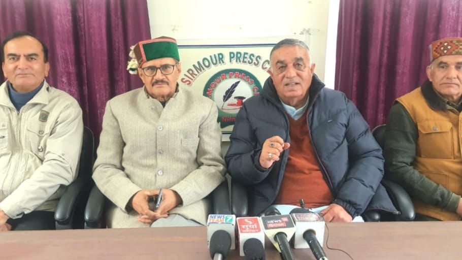 Government should not show the path of struggle in old age: Melaram Sharma HIMACHAL HEADLINES