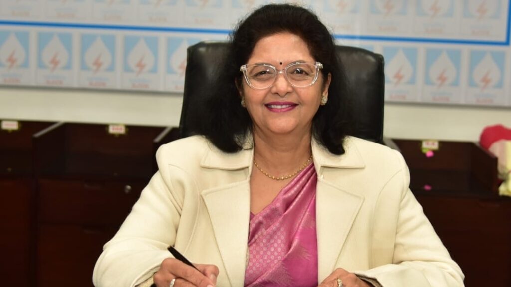 Geeta Kapur becomes first woman to lead a Hydro CPSU as Chairman & Managing Director. Geeta Kapur becomes first woman to lead a Hydro CPSU as Chairman & Managing Director. HIMACHAL HEADLINES