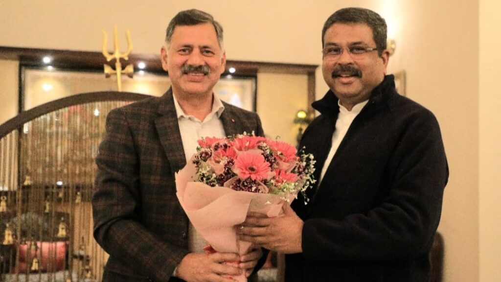 Rajesh Dharmani seeks Science Education and Research Institute for Himachal HIMACHAL HEADLINES