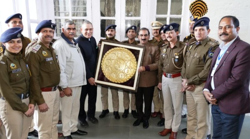 Police personnel thank Sukhu for an increase in their diet money HIMACHAL HEADLINES