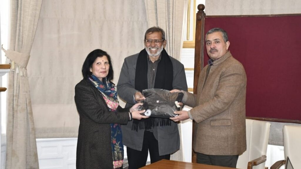Sports winners were awarded at the Indian Institute of Advance Studies Shimla Sports winners were awarded at the Indian Institute of Advance Studies Shimla HIMACHAL HEADLINES
