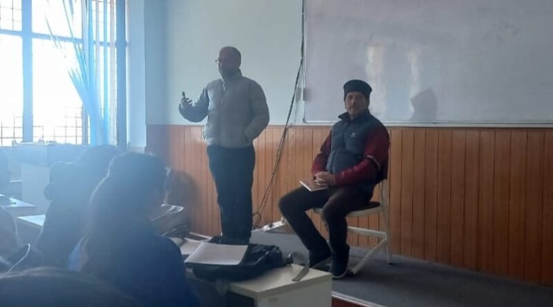 Satyavan Pundir discussed relevance and role of scientific approach in society with students on National Science Day HIMACHAL HEADLINES