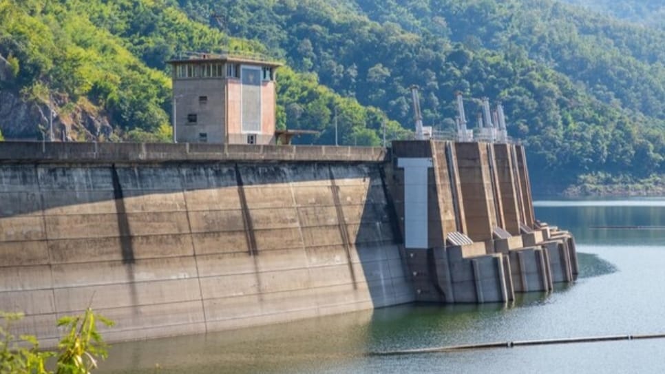 Vehement opposition by the Modi Govt & 40 firms,  HC strike down Himachal Water Cess Act  HIMACHAL HEADLINES