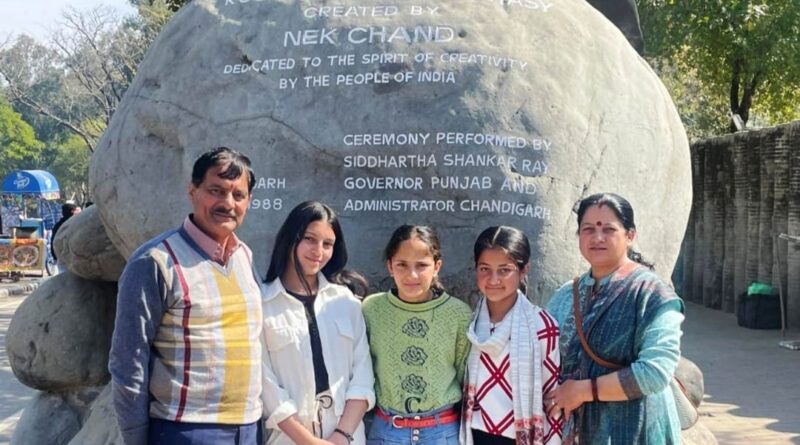 Sandeep gave a free trip to Chandigarh to three promising female students of Chiog School HIMACHAL HEADLINES