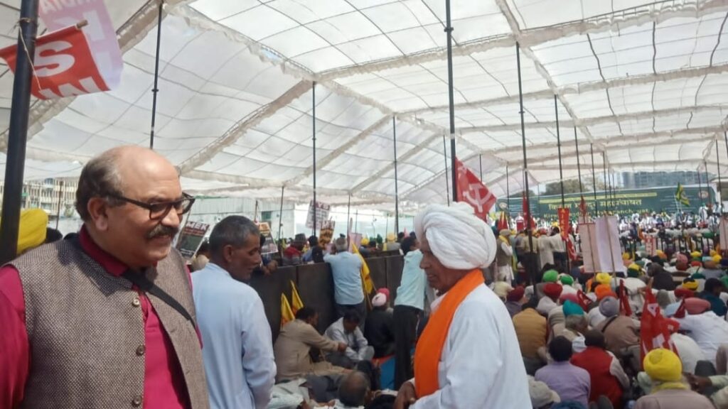 Workers and Farmers Converge at Delhi's Ramlila Grounds: A Call for Prolonged Struggle Workers and Farmers Converge at Delhi's Ramlila Grounds: A Call for Prolonged Struggle HIMACHAL HEADLINES