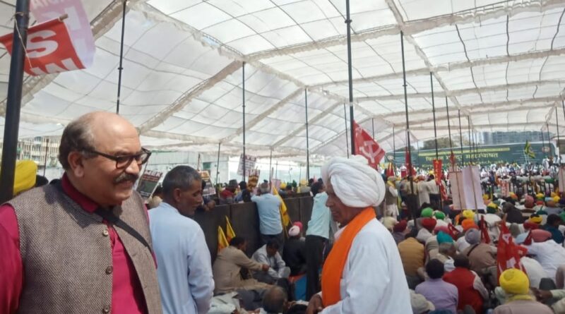 Workers and Farmers Converge at Delhi's Ramlila Grounds: A Call for Prolonged Struggle HIMACHAL HEADLINES