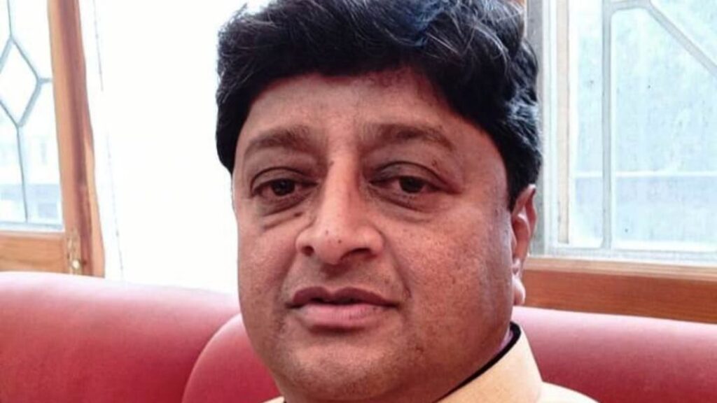 Dr. Rakesh Pratap took charge as the new CMO of District Shimla HIMACHAL HEADLINES