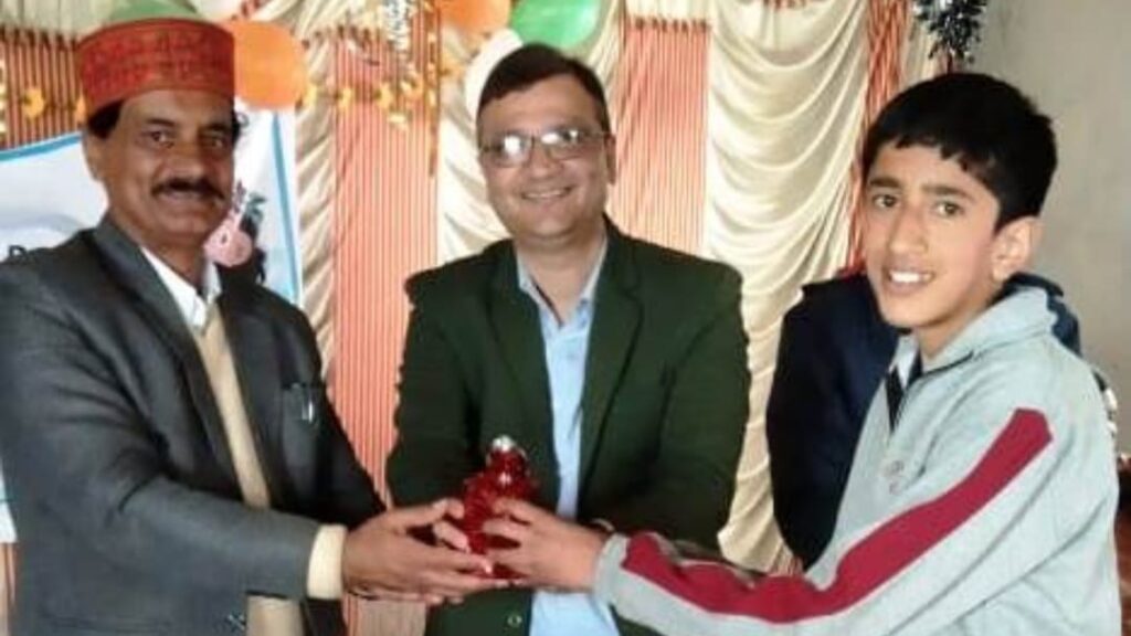 Various competitions on world water conservation were organized at Chiyoga School HIMACHAL HEADLINES