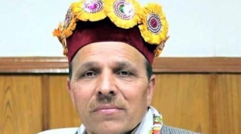 BJP workers revolt against offering tickets to Congress dissidents in Himachal HIMACHAL HEADLINES