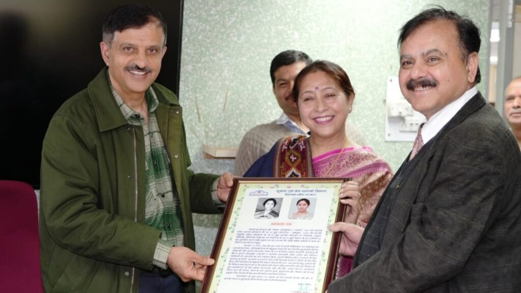 Department  bids farewell to the Director, IPR and other officers and officials on their superannuation HIMACHAL HEADLINES