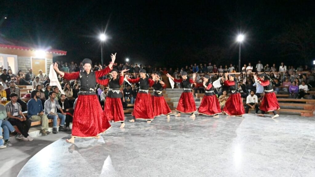 Cultural exchange of students from Orissa concludes at Nauni University Cultural exchange of students from Orissa concludes at Nauni University HIMACHAL HEADLINES