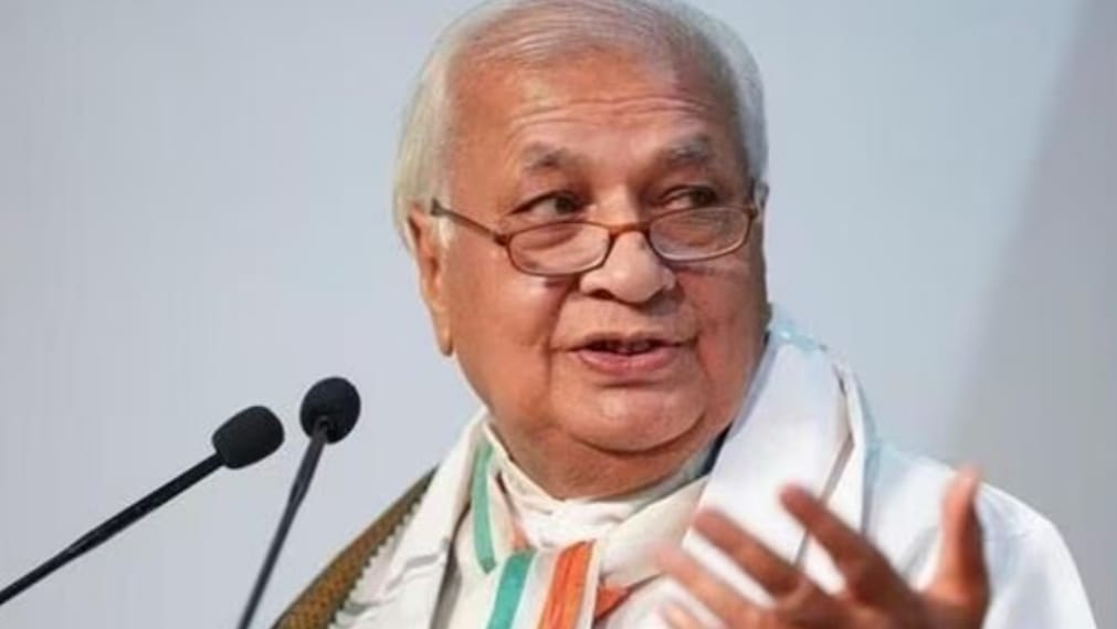 Arif Mohammed Khan meets Governor Shiv Pratap Shukla HIMACHAL HEADLINES
