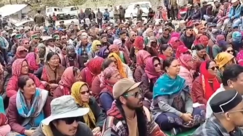 Don't make the sellout MLA win again, my fight is not for the chair but for the common man: Sukhu Don't make the sellout MLA win again, my fight is not for the chair but for the common man: Sukhu HIMACHAL HEADLINES
