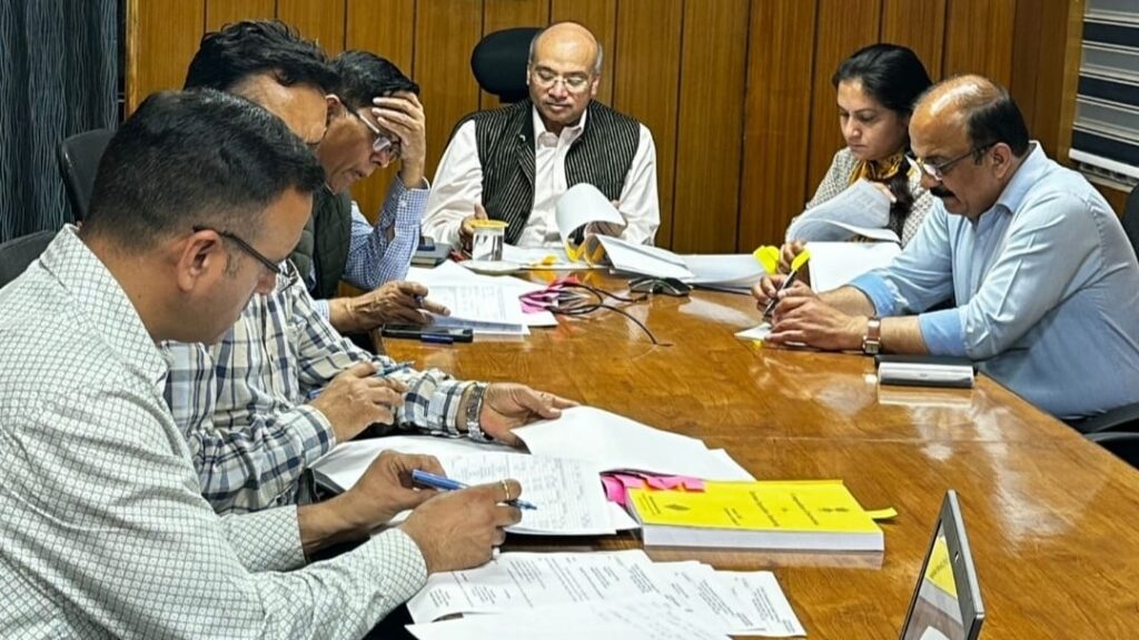 CEO directs to intensify vigilance, holds election expenditure meeting with State Nodal Officers CEO directs to intensify vigilance, holds election expenditure meeting with State Nodal Officers HIMACHAL HEADLINES